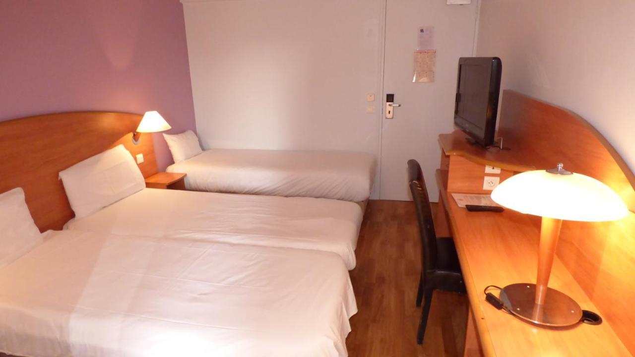Central Hotel Creteil Room photo